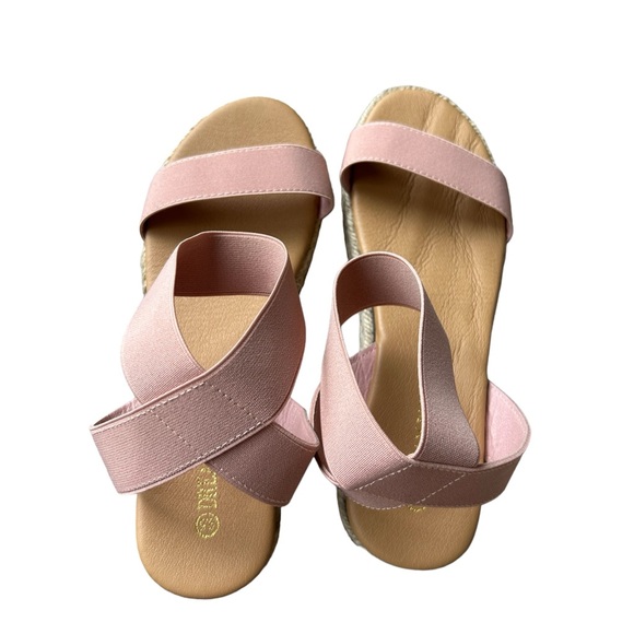 Platform Sandals - Picture 4 of 7